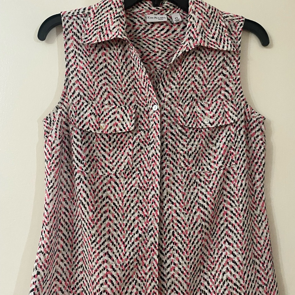 Kim Roger’s Women’s Sleeveless Top